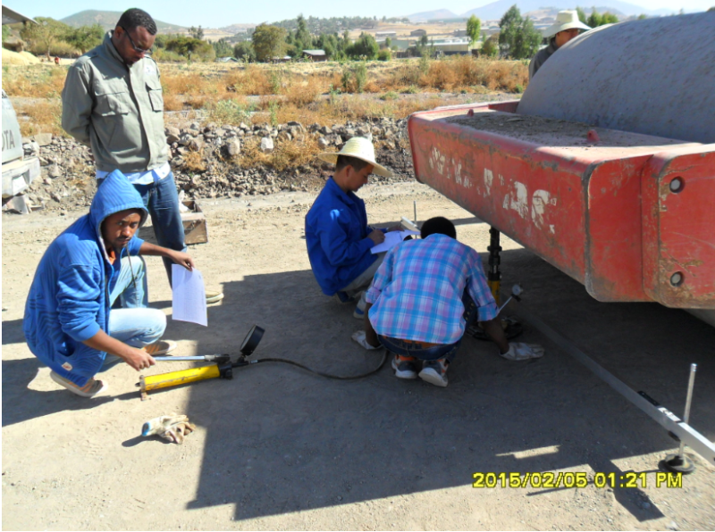 Friendship Between Chinese Couple and their Apprentices